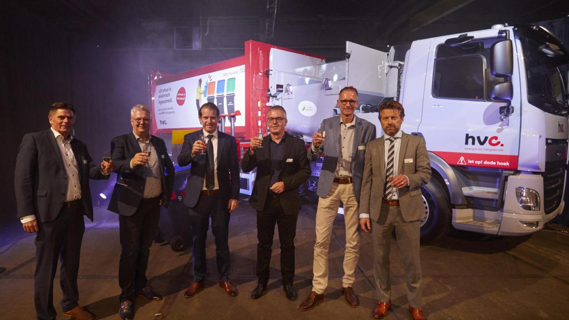 VDL presents first electric vehicles for waste collection 